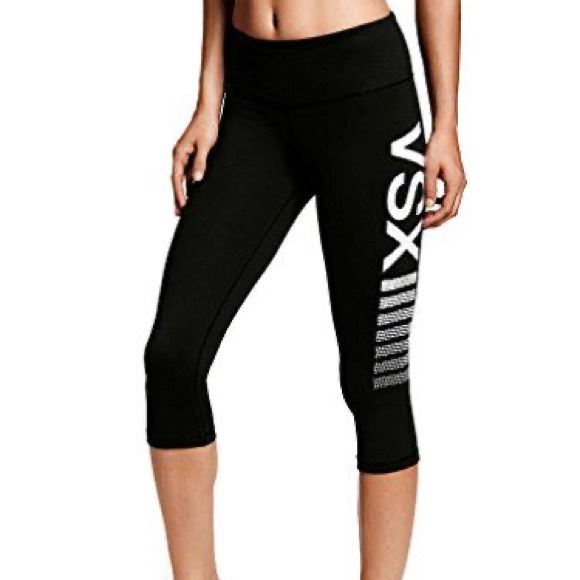 Victoria's Secret Pants - Victoria's Secret sports VSX cropped Capri high rise leggings S